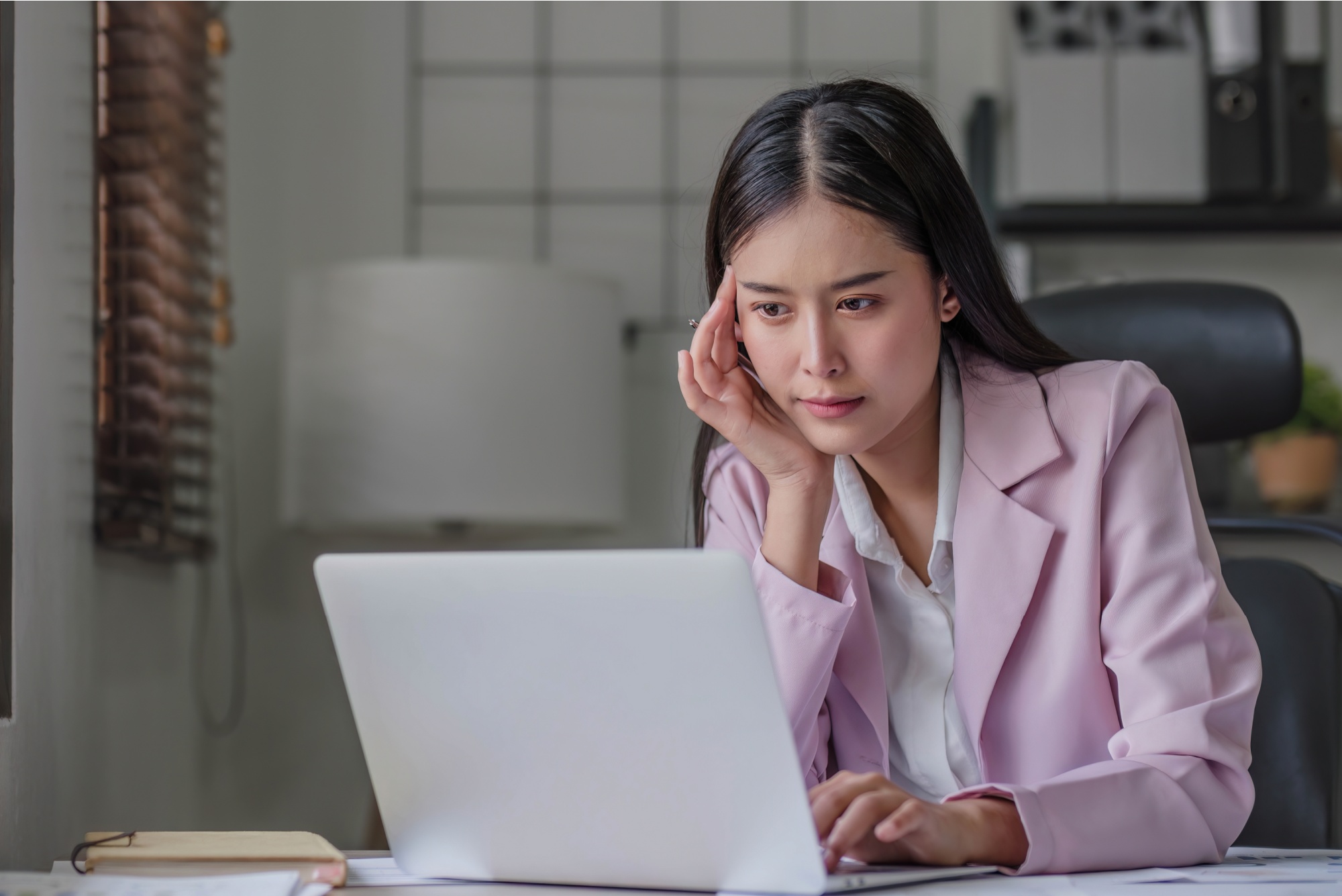 Fraudsters use crypto hype to scam investors out of more than £500,000 a day